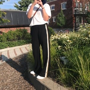 Aritzia TNA wide leg sweat pants